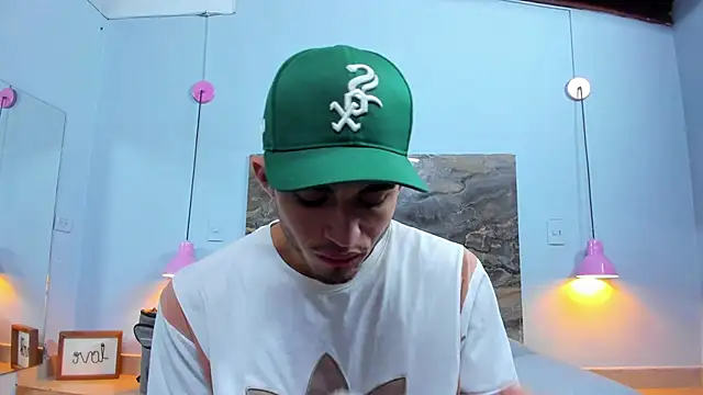 James-06 webcam