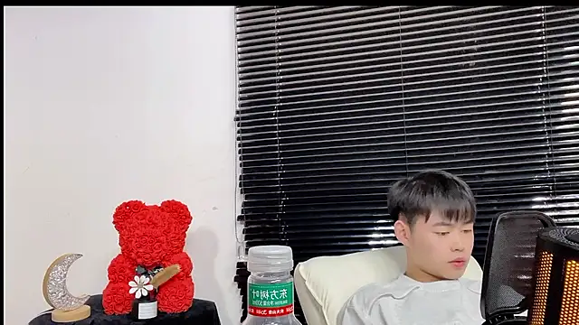 GUCCI-BOY1314 webcam