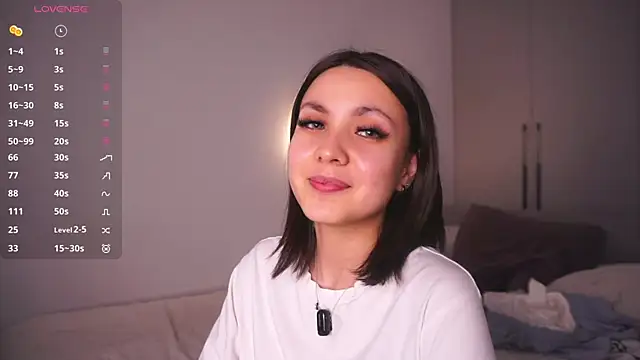 ElviraGounder webcam