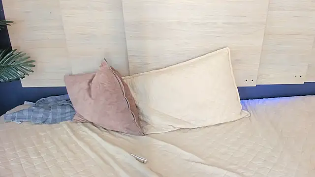valery_taylor_ webcam