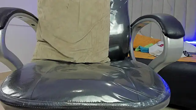 Nascary_Fox webcam
