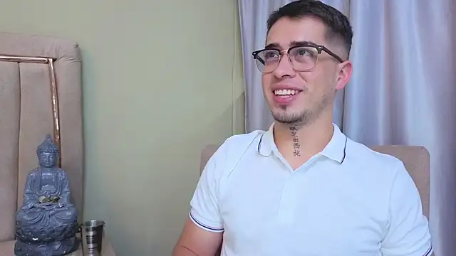 Tommas_Jhonson webcam