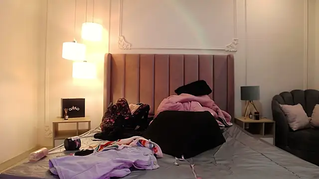 LiaTrainor webcam
