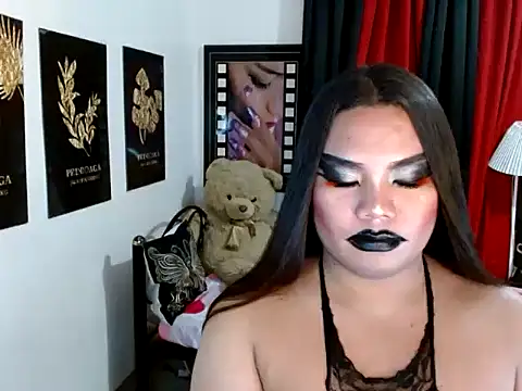 TSbrianaHugeCock webcam