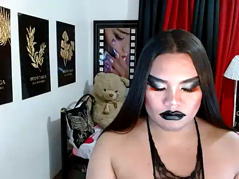 TSbrianaHugeCock webcam