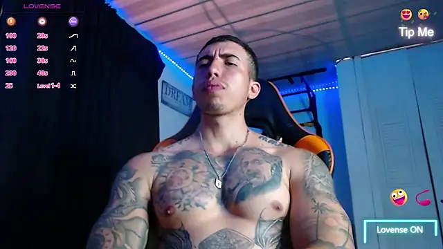 Adam_Hudsond webcam