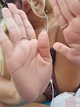 pretty_roxxyy (F teen) - ANAL TOY control x10mn + fingering pussy