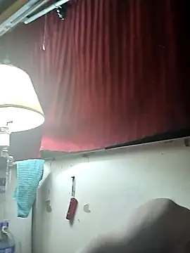That1HungGinger webcam