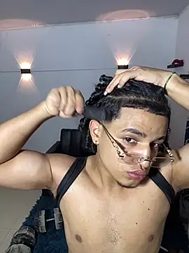 samxx_muscle webcam