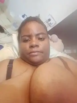 bigtitssxx webcam