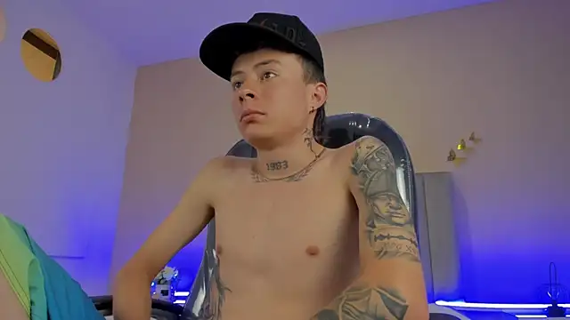 Nascary_Fox webcam