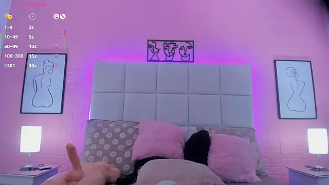 charlotte_kisss webcam