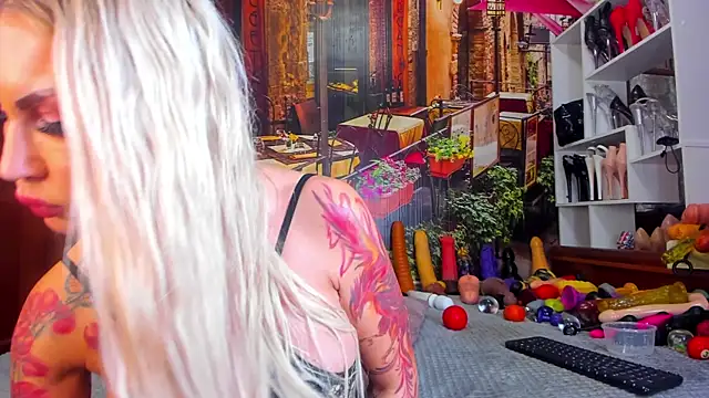 NikkaHOTx webcam