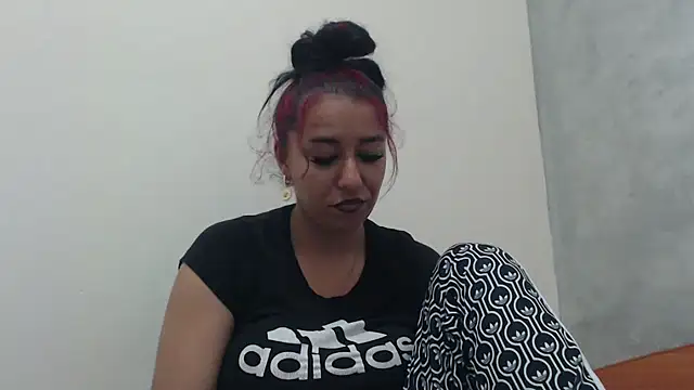 Maryem637048 webcam
