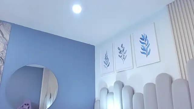 luly_dreams webcam