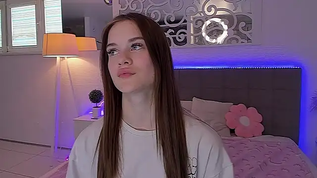 LuisaClover webcam