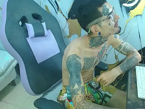 Boy_tatto77 webcam