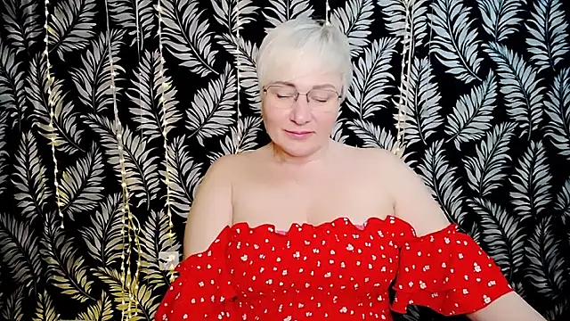 Olivia_playful webcam