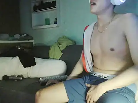 boyhigh1997 webcam