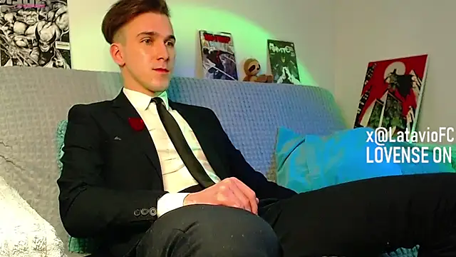 Midnighter_ webcam