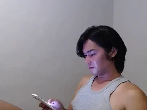 urhalfguyxx webcam