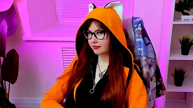 CarolGiggly webcam