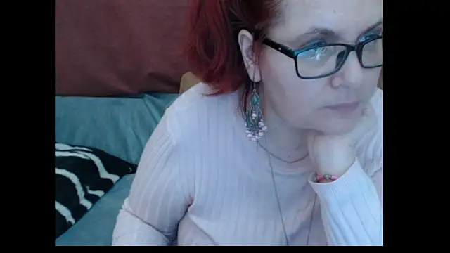 PlayfullMature webcam