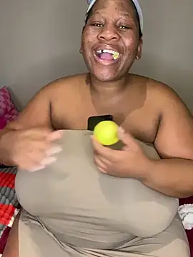 PIXIEBITCHXXX26 webcam