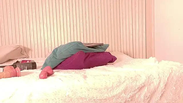 MiaJanss webcam