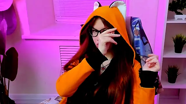 CarolGiggly webcam
