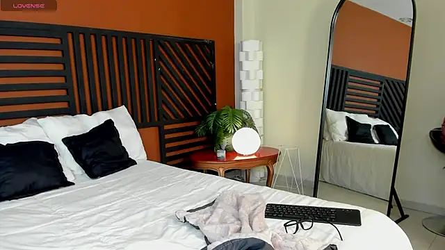 luna_cute__ webcam