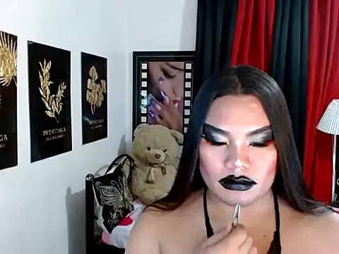 TSbrianaHugeCock webcam