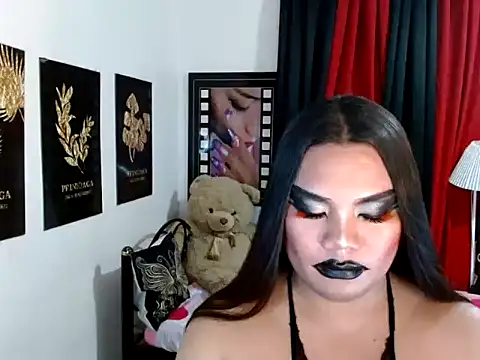 TSbrianaHugeCock webcam