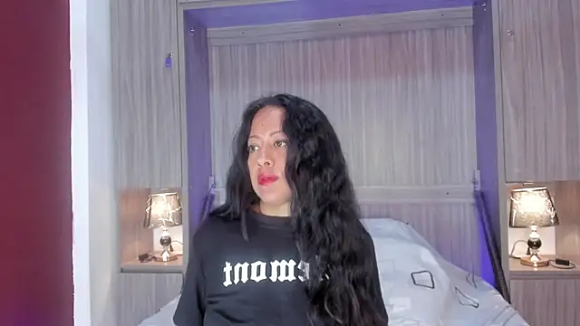 AllieBennet webcam