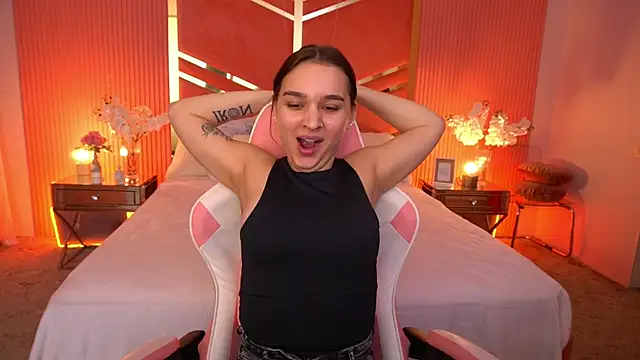 FlirtyMusa webcam