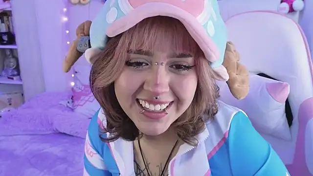 NekoWaifu webcam
