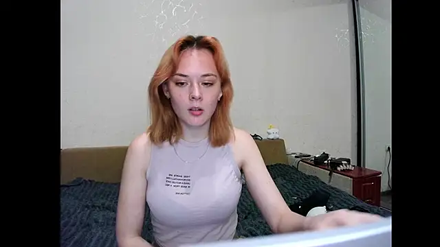 Little_fox404 webcam