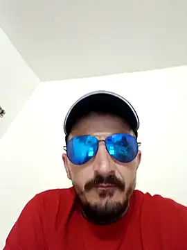 jhony1982 (Ask my age) - 100