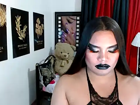 TSbrianaHugeCock webcam