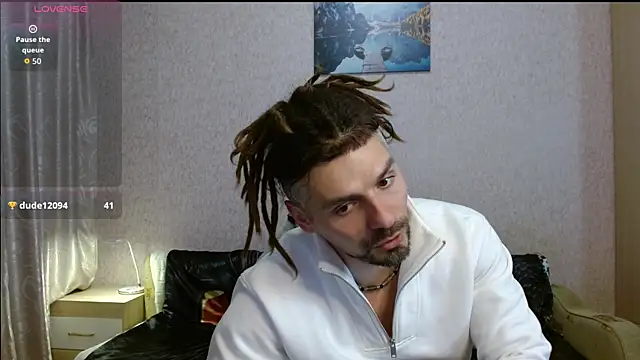Aestheticguy101 webcam