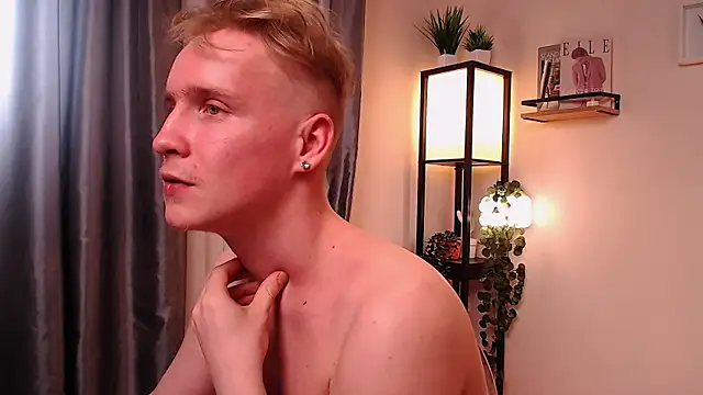 AlexxSweet webcam