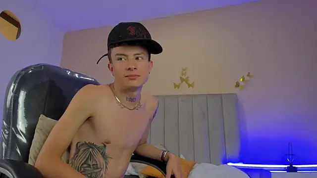 Nascary_Fox webcam