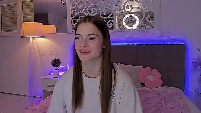 LuisaClover webcam