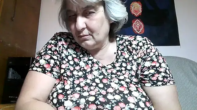 ExquisiteMature webcam