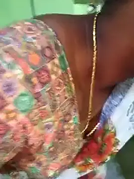 Tamilselviroja- webcam