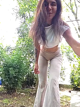 Yuky_ta live sex cam
