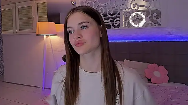LuisaClover webcam