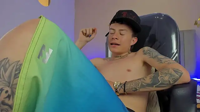 Nascary_Fox webcam