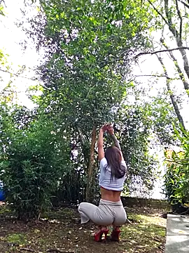 yuky_ta (F milf) - QUICKLY NAKED WALK AT PARK#NEAR PEOPLE