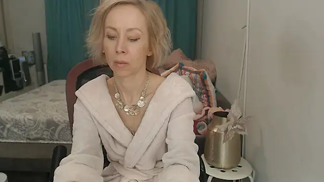 LuxuryNika